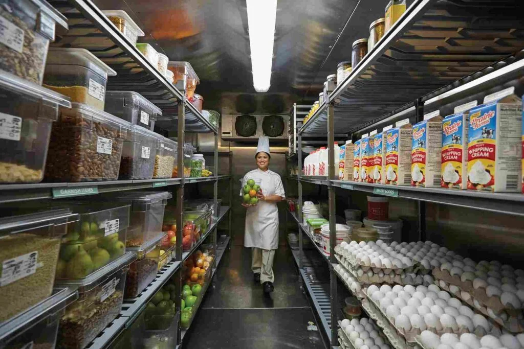 Food & Beverage Food & Beverage